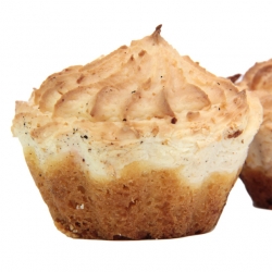 Пирожные бисквитные Ласка с конфитюром (малина) и творожным кремом